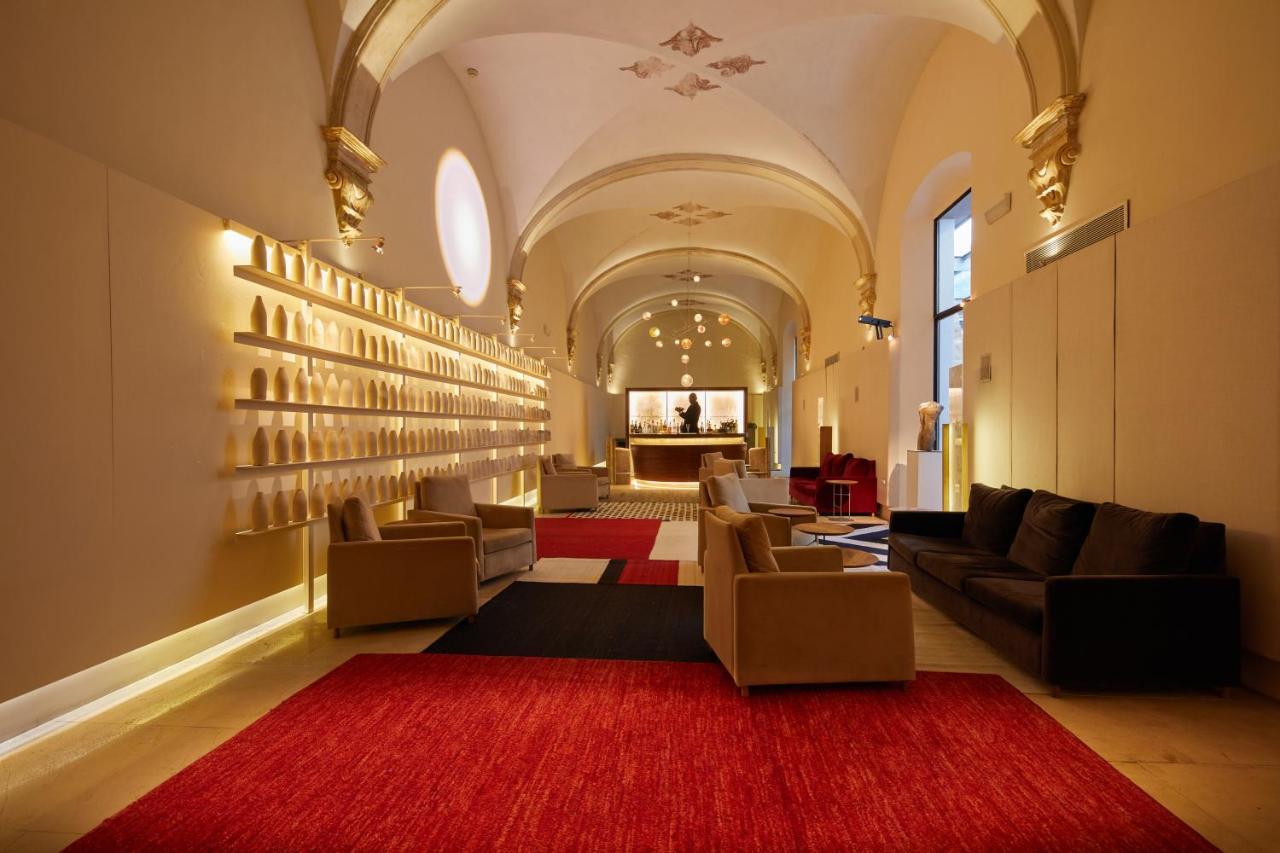 Convent De La Missio Hotel